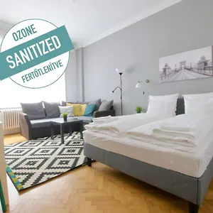 creative-apartment-asboth-central.inbudapesthotels.com/