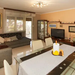 apartment-dolores.splithotels.org/